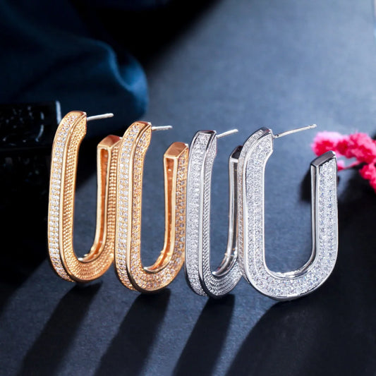 Echo Halo Hoops – Geometric Half-Round Glow in White Gold