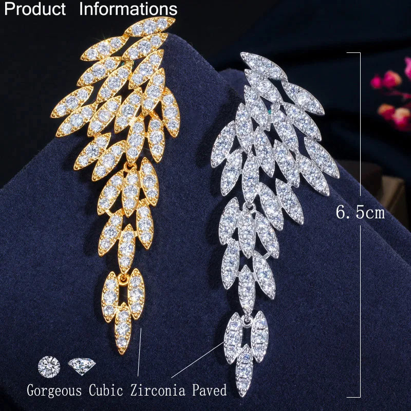 Goddess Vibes Only | Feathered Elegance in 18k Gold