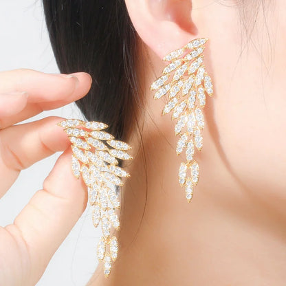 Goddess Vibes Only | Feathered Elegance in 18k Gold