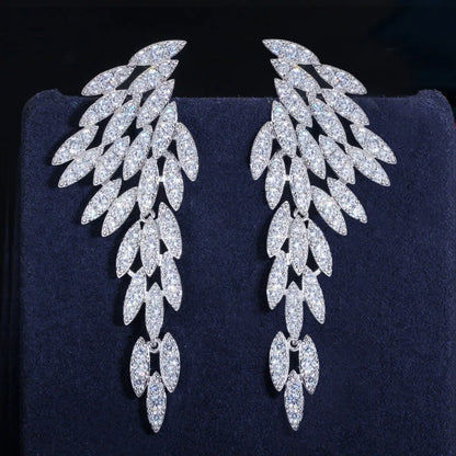 Goddess Vibes Only | Feathered Elegance in 18k Gold